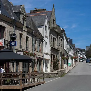  Couette-café Aux Sabots Rouges France